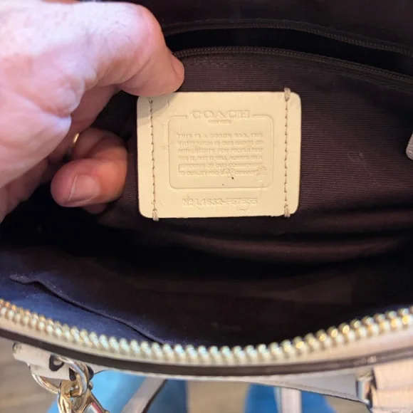 ๐ฒ Coach Sierra Satchel Crossbody bag In Ivory Crossgrain Leather - Picture 10 of 12